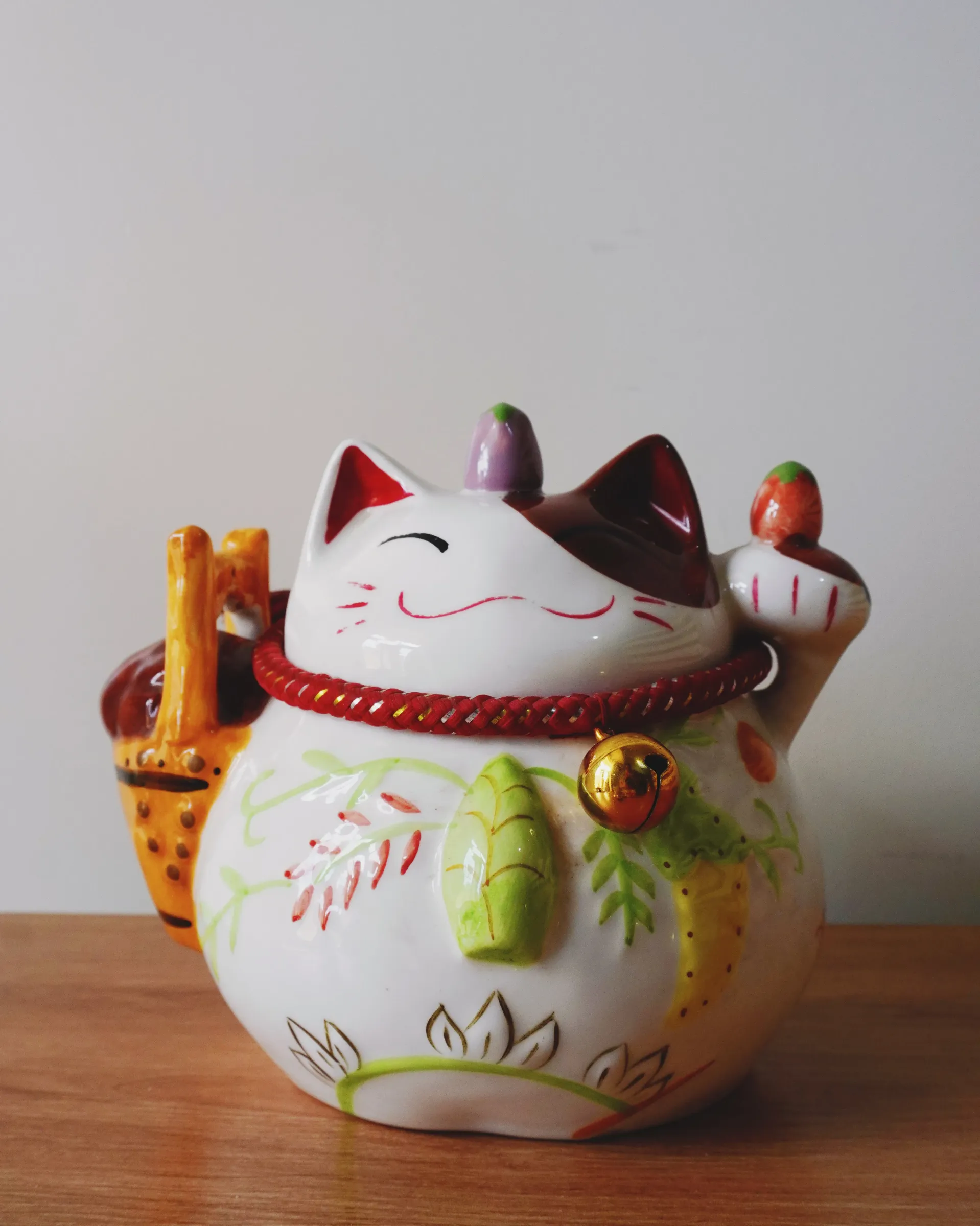 Big cat coin bank. Gifted to Mama, from Sally F. ~ 2008 or 2009