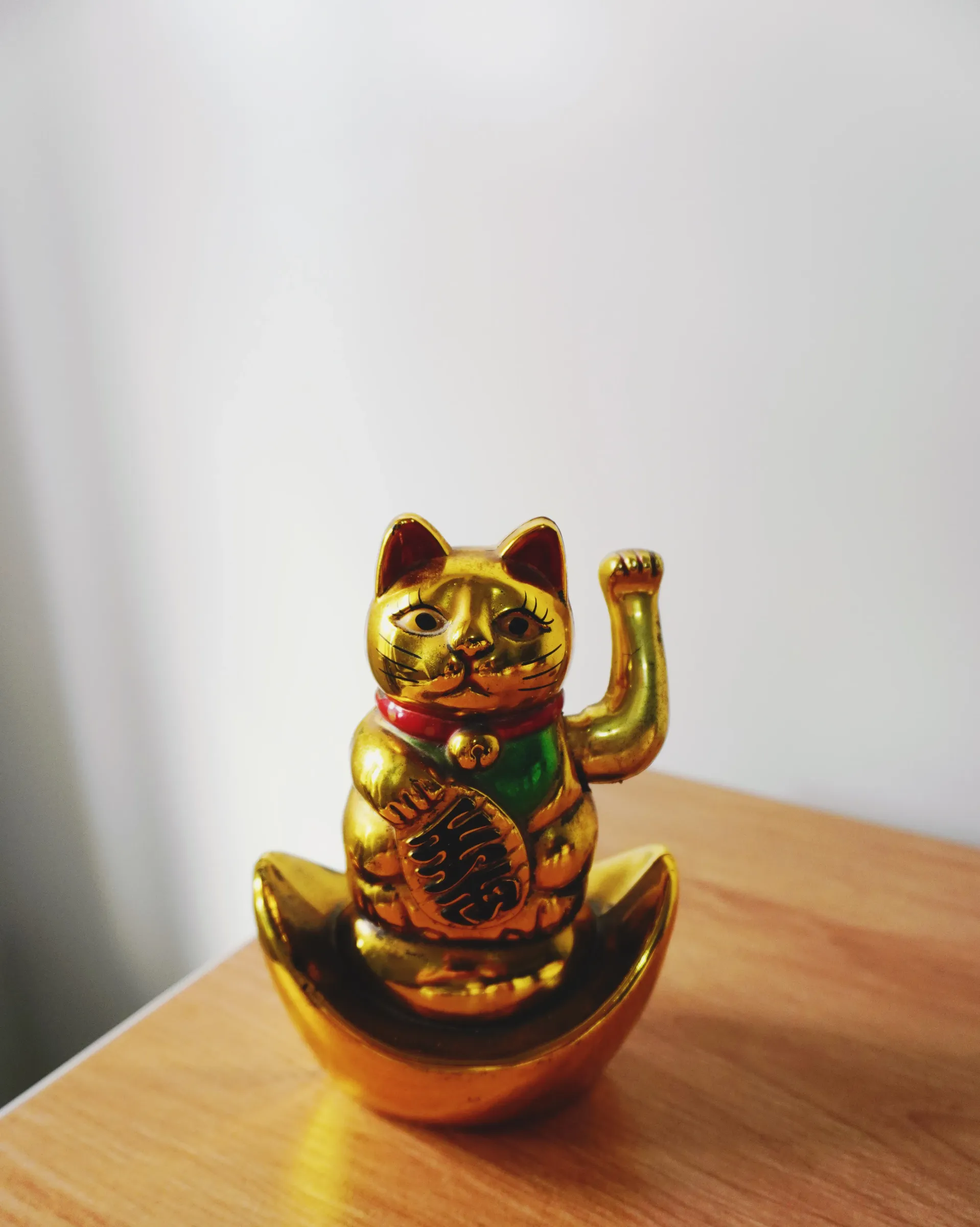 Lucky cat. Manila