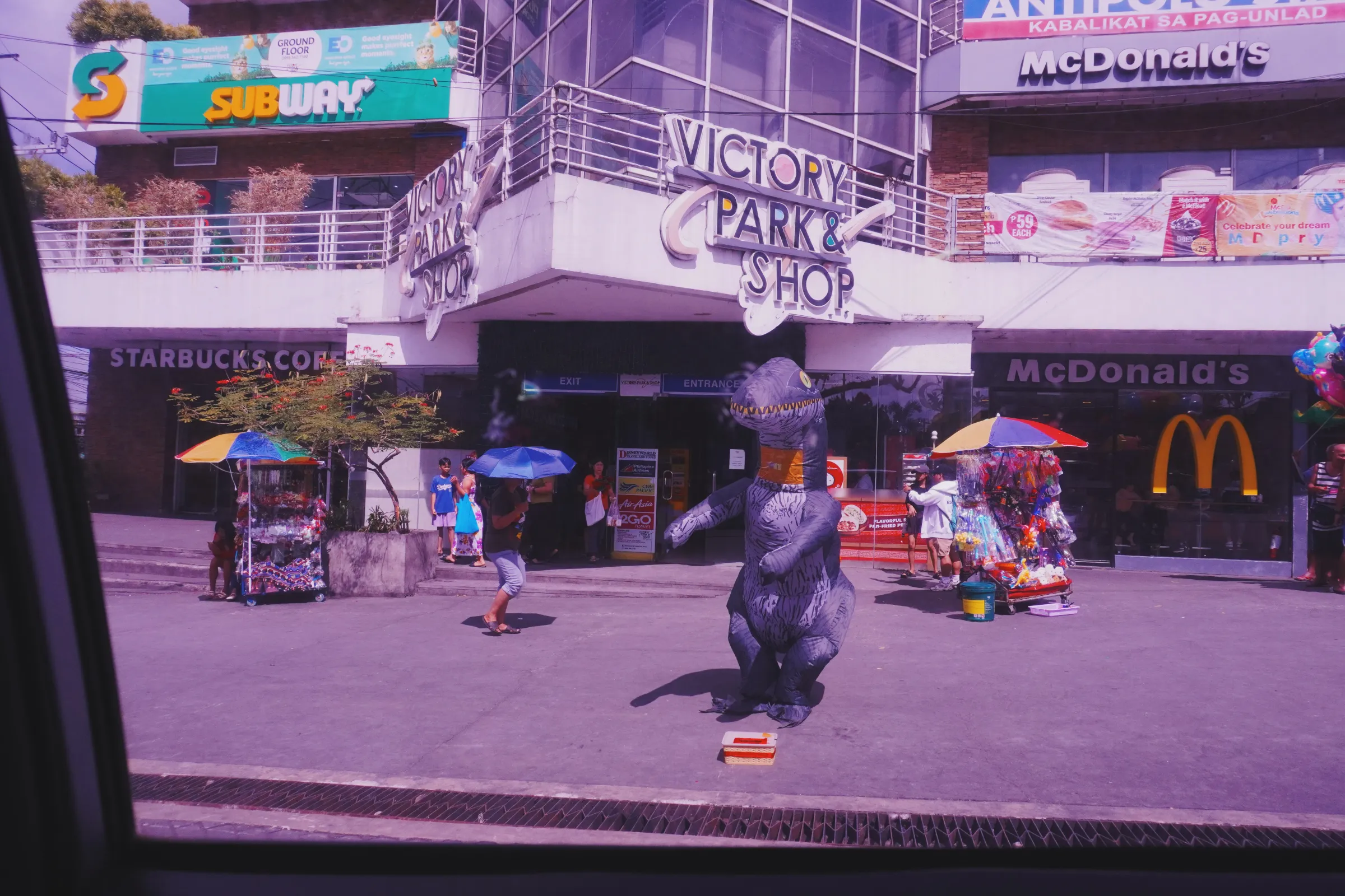 Reminded me of that guy who used to dress like this every Halloween